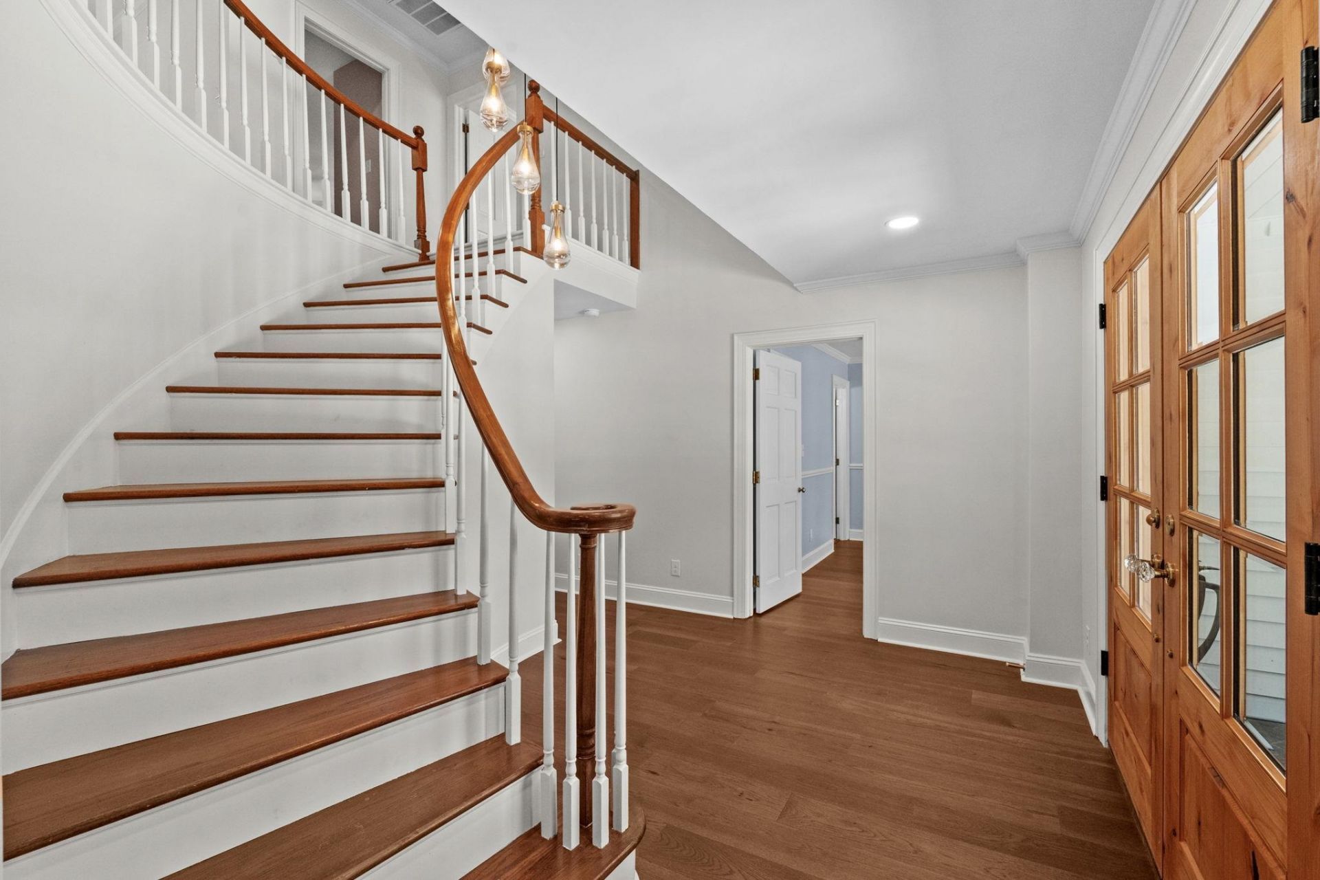 5704 Woodside Ave.  Photo 16