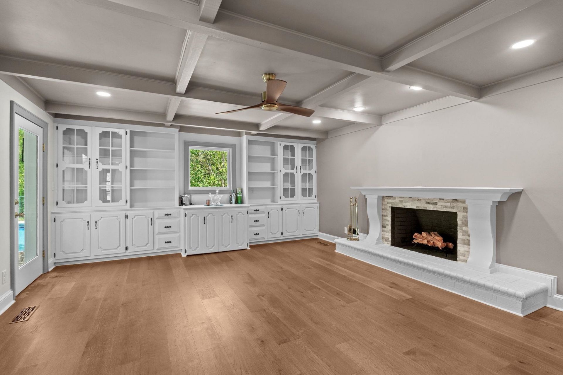 5704 Woodside Ave.  Photo 23