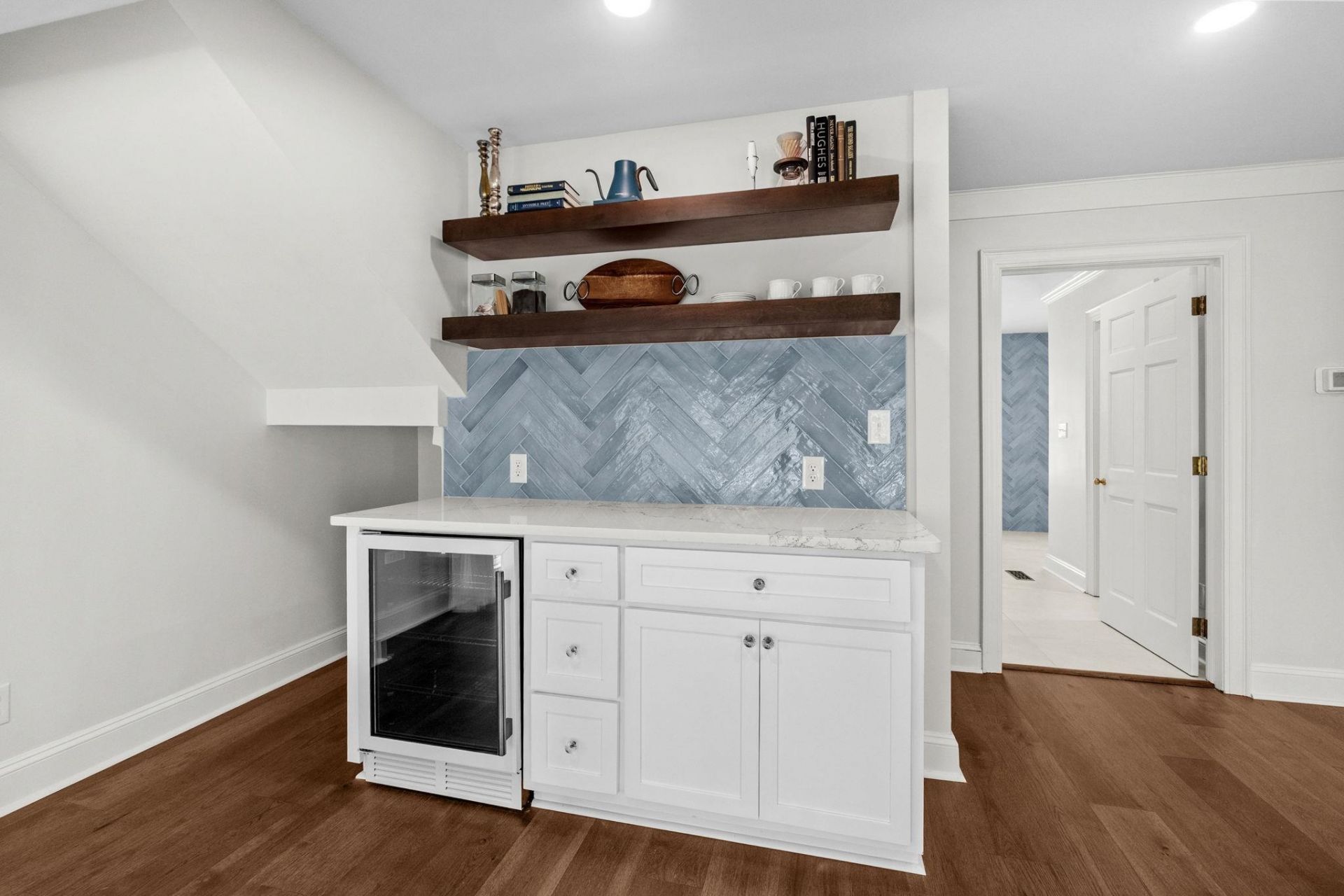 5704 Woodside Ave.  Photo 42