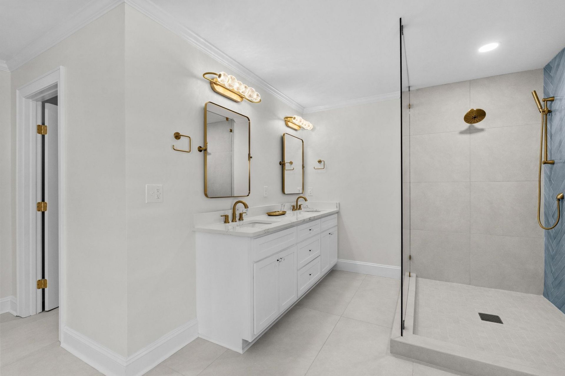 5704 Woodside Ave.  Photo 49