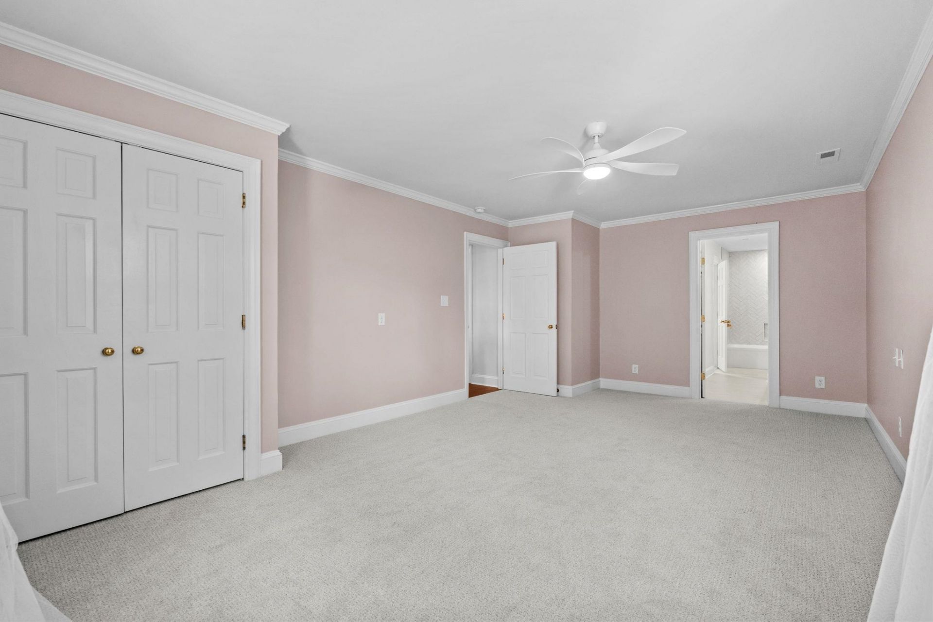 5704 Woodside Ave.  Photo 75