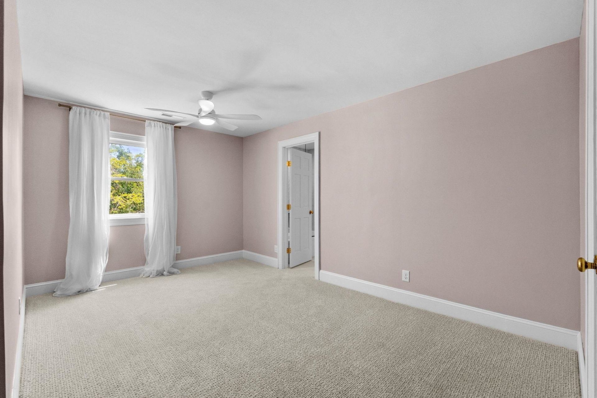 5704 Woodside Ave.  Photo 76