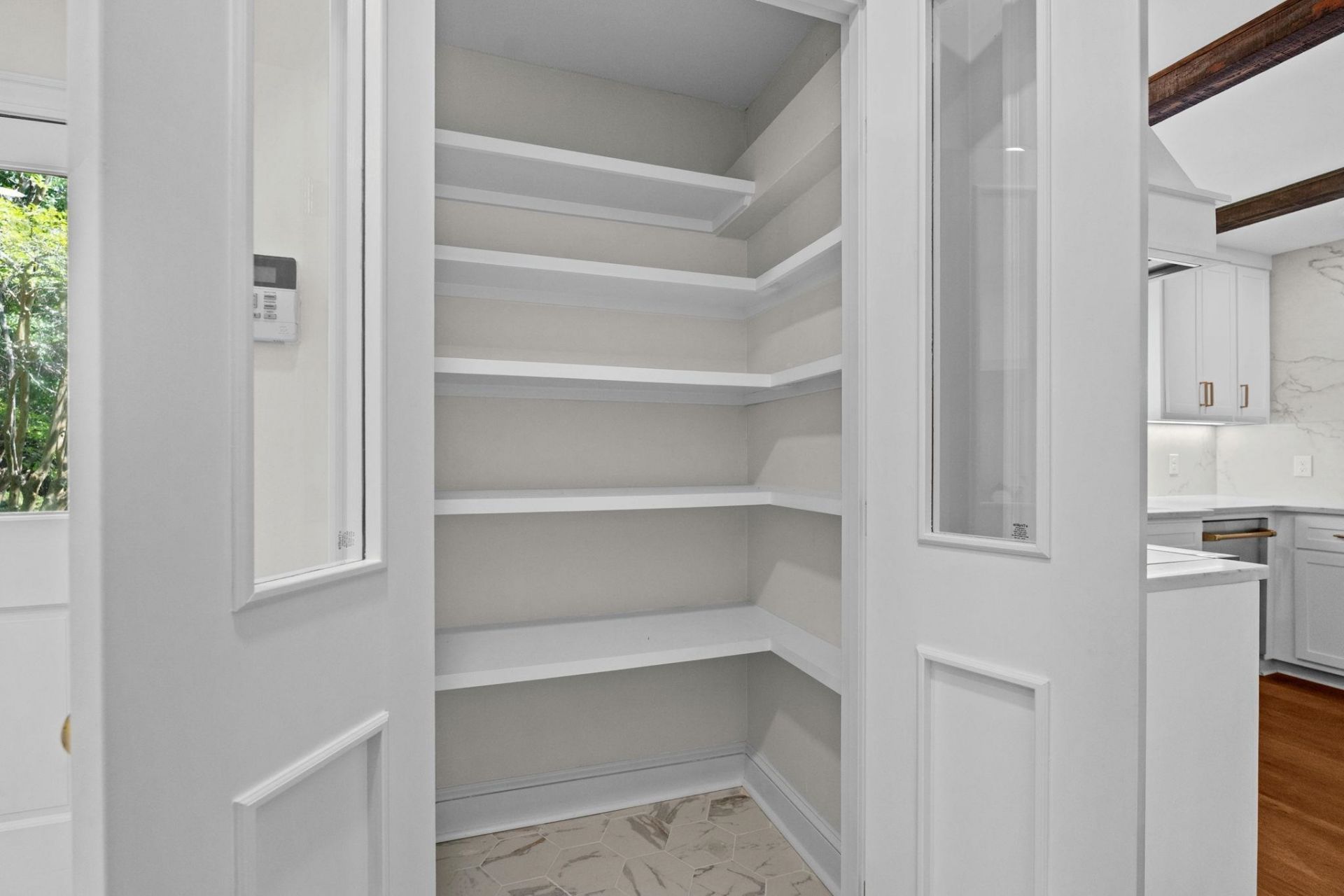 5704 Woodside Ave.  Photo 80