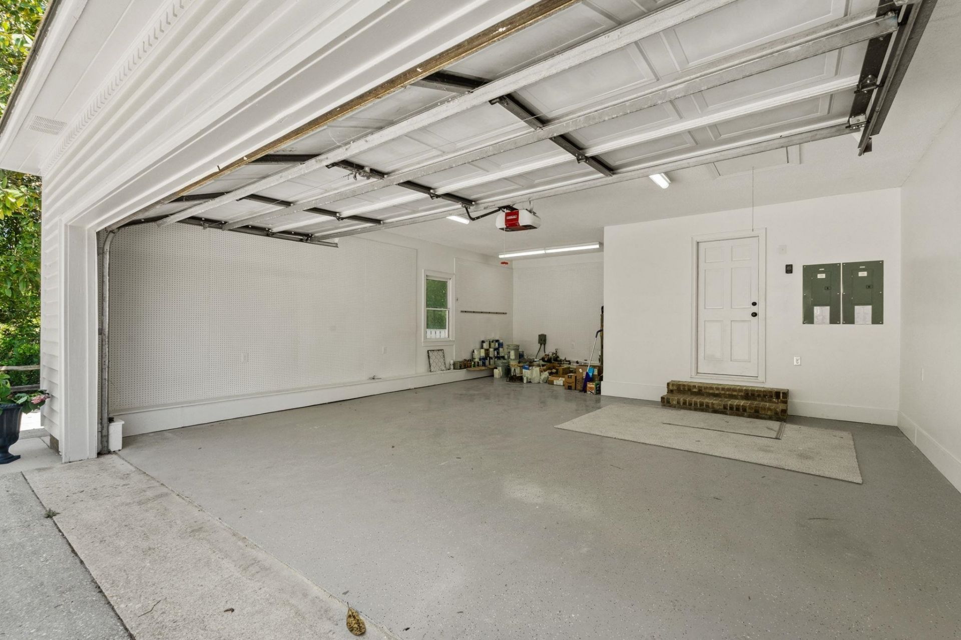 5704 Woodside Ave.  Photo 87