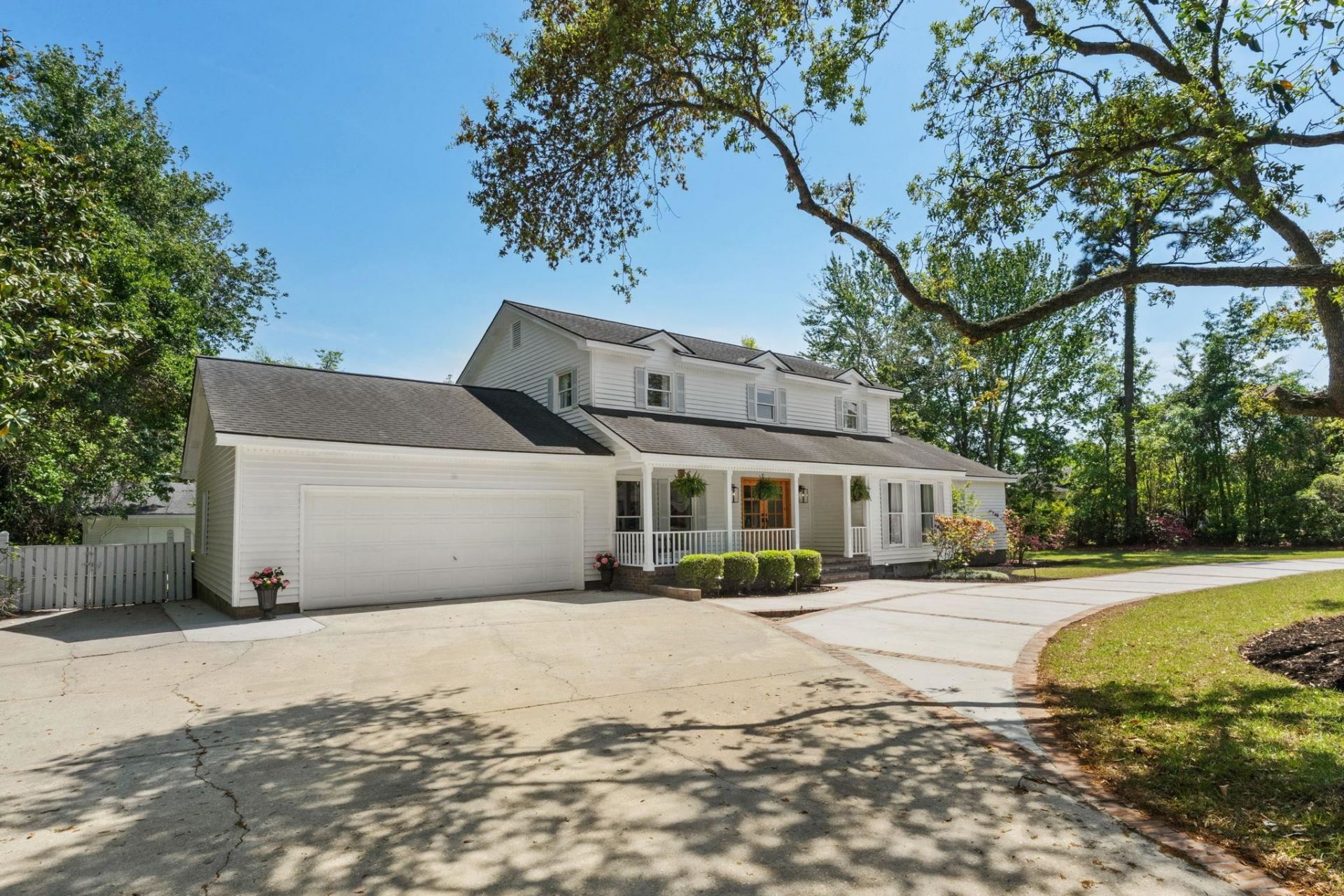 5704 Woodside Ave.  Photo 9