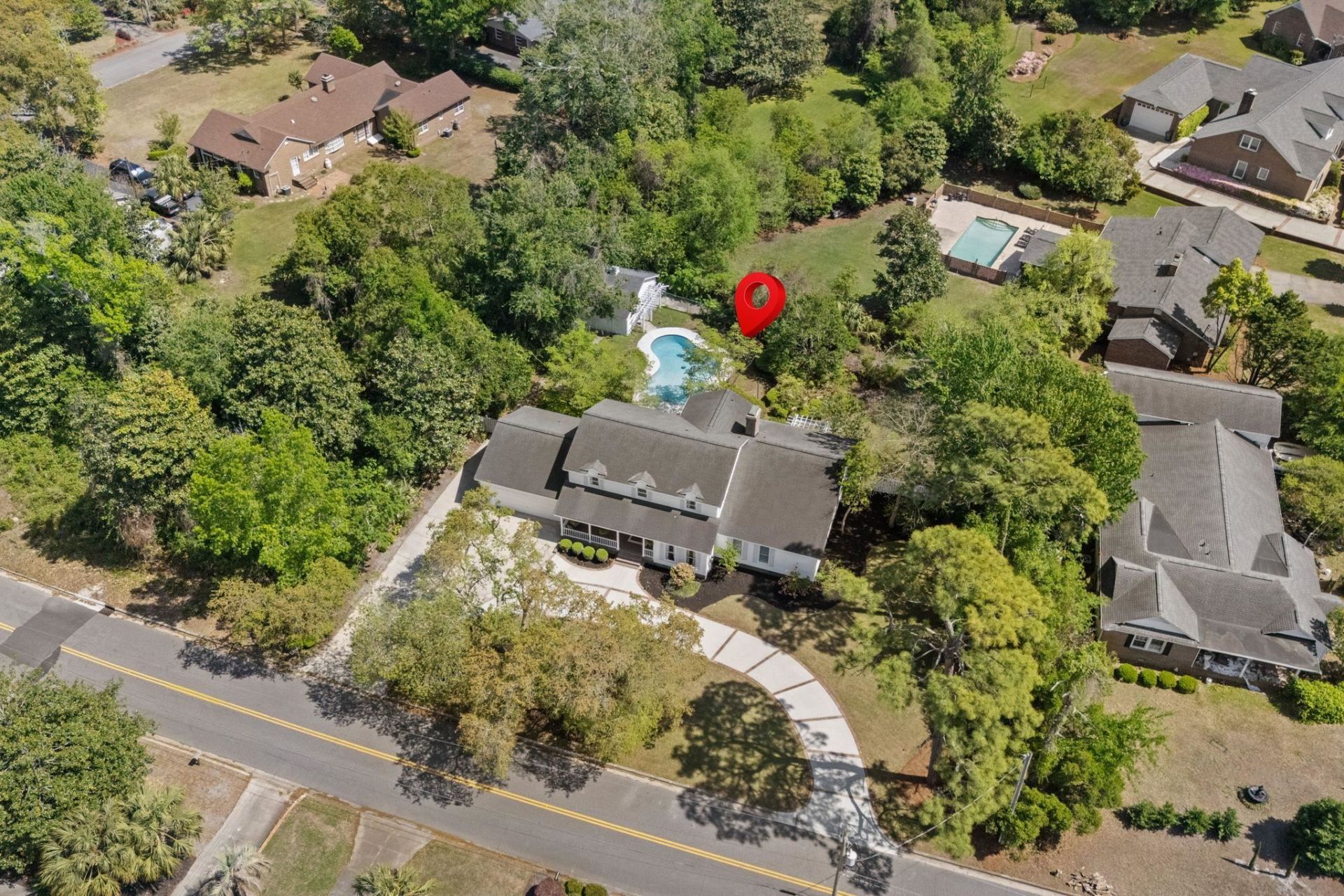 5704 Woodside Ave.  Photo 90