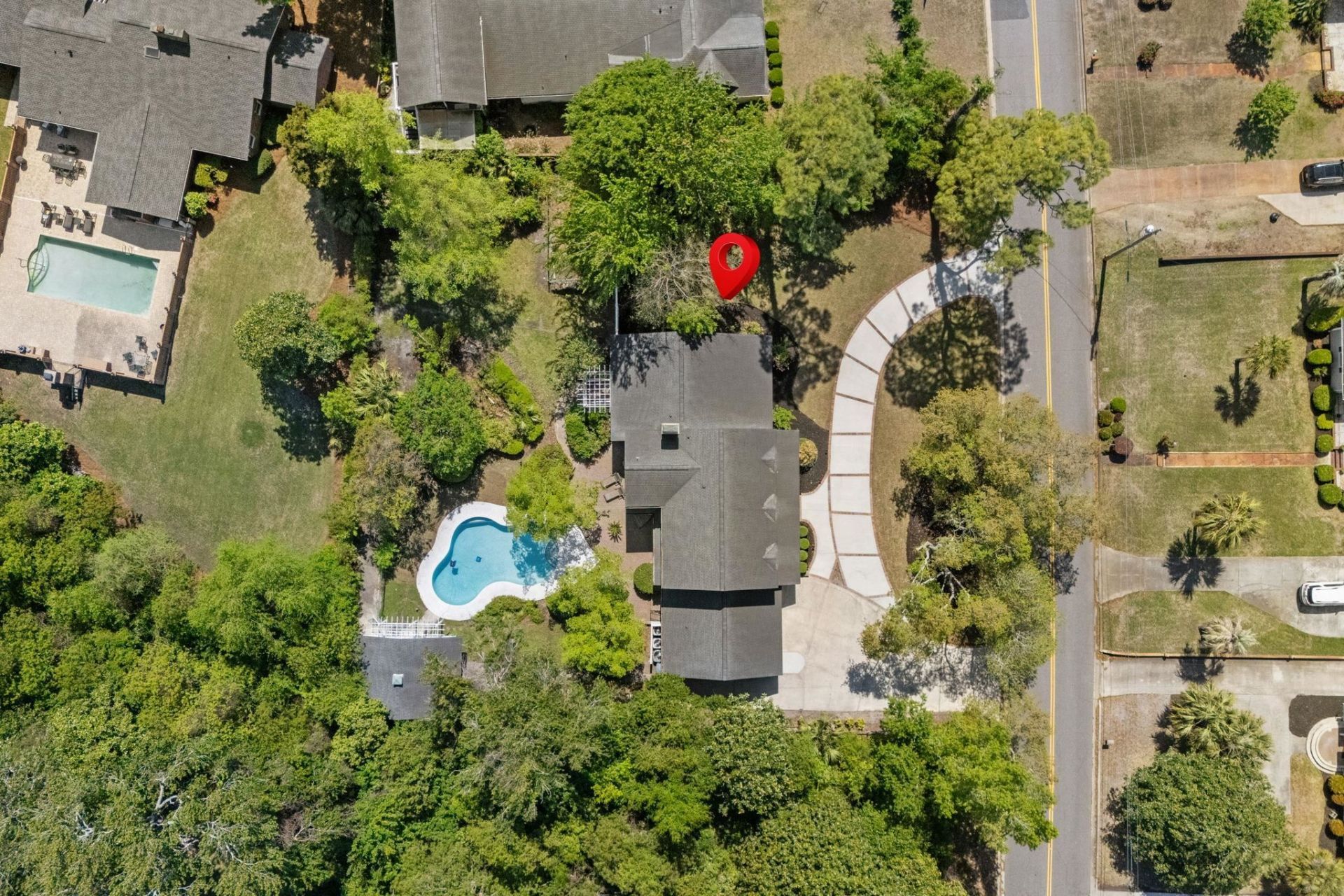 5704 Woodside Ave.  Photo 93