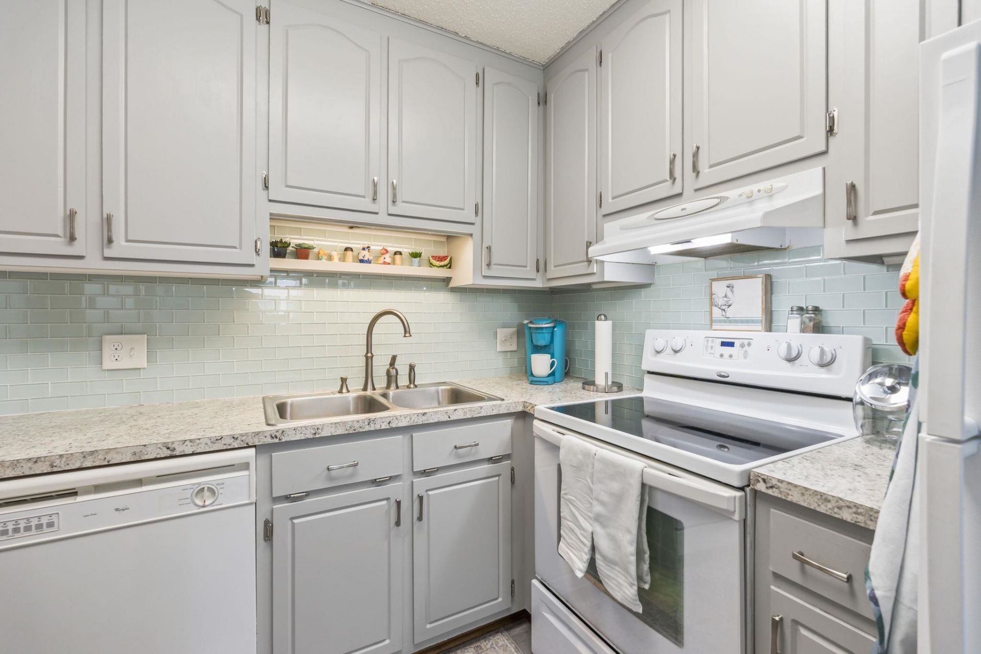1502 Yaupon Dr. Photo 12