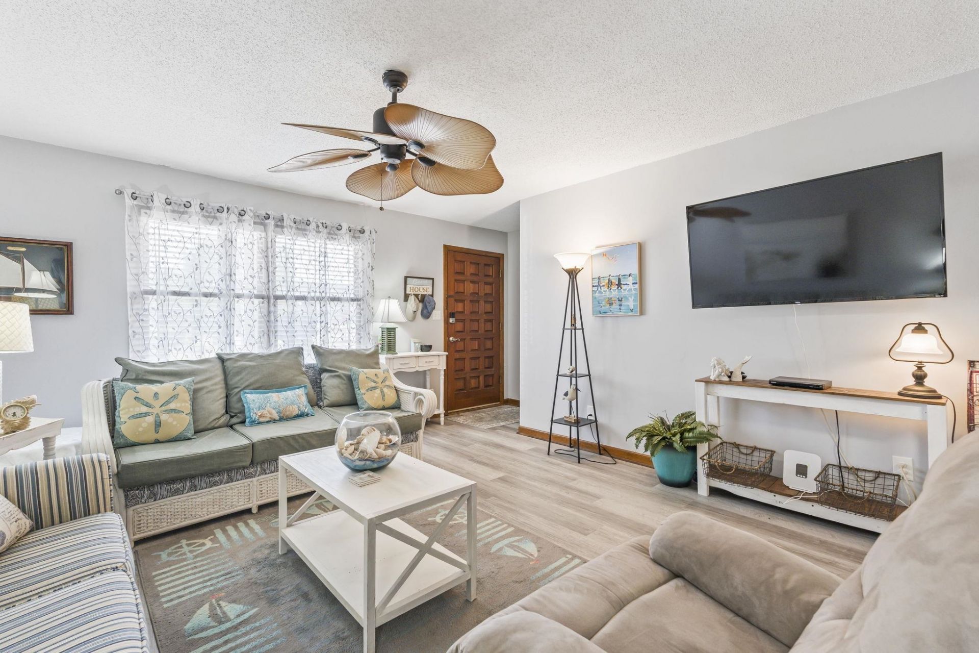 1502 Yaupon Dr. Photo 7