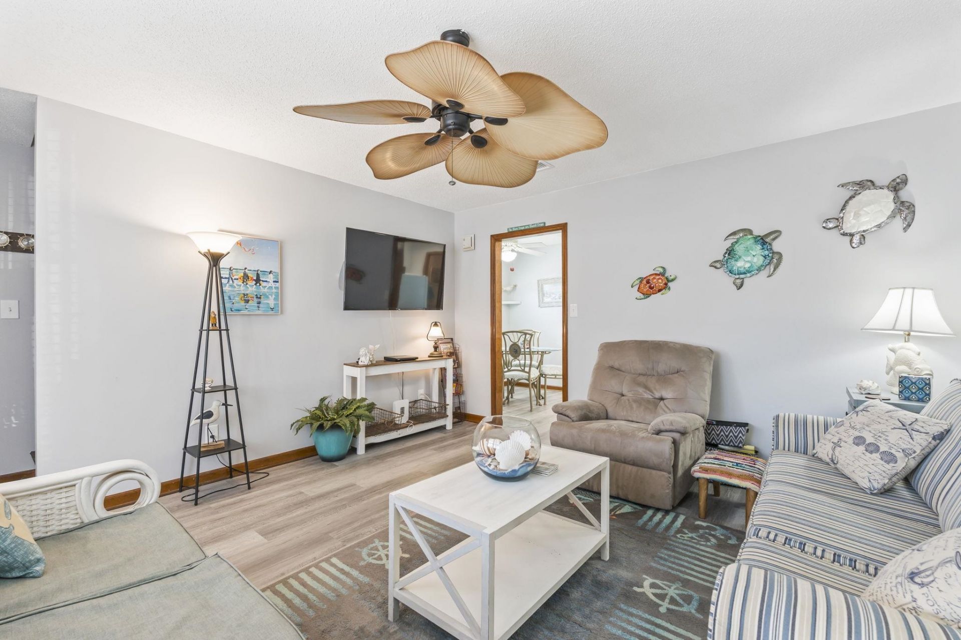 1502 Yaupon Dr. Photo 9