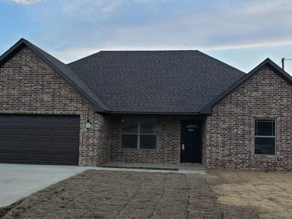 302 Stacy Drive, Paragould, AR 72450