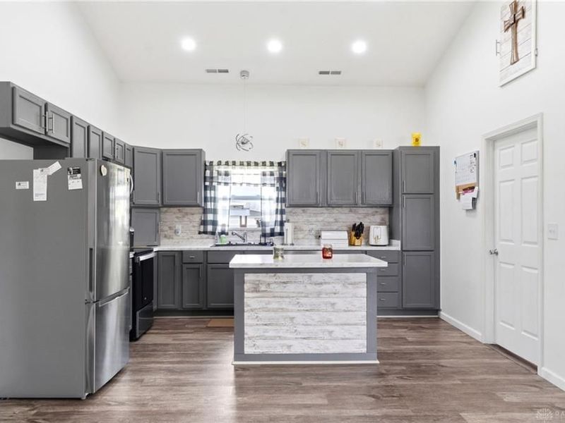 2970 Old Us Highway 40, London, OH 43140 Photo 12