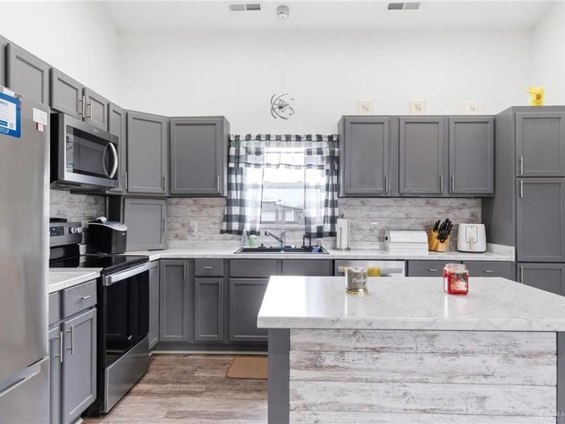 2970 Old Us Highway 40, London, OH 43140 Photo 14