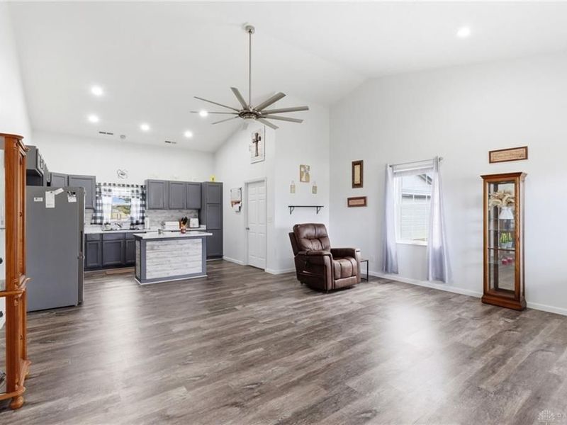 2970 Old Us Highway 40, London, OH 43140 Photo 8