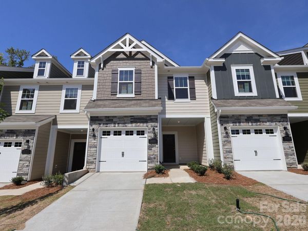 3135 Lilac Grove Drive, Charlotte, NC 28269