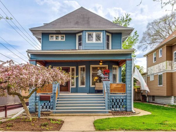 4815 W Warner Avenue , Chicago, IL 60641