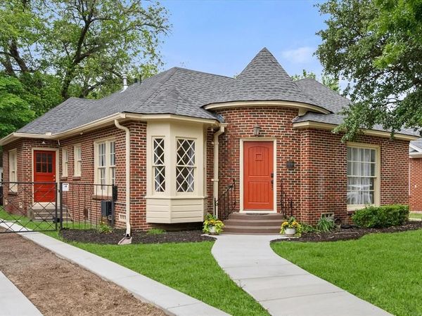 2220 5th Avenue, Fort Worth, TX 76110