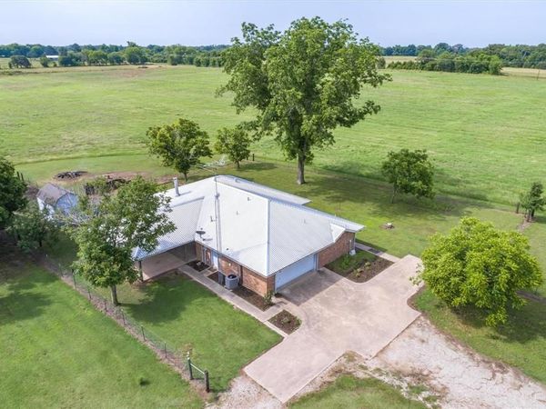 290 Vz County Road 3222, Wills Point, TX 75169