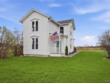 4350 Mapleton Road , Lockport, NY 14094