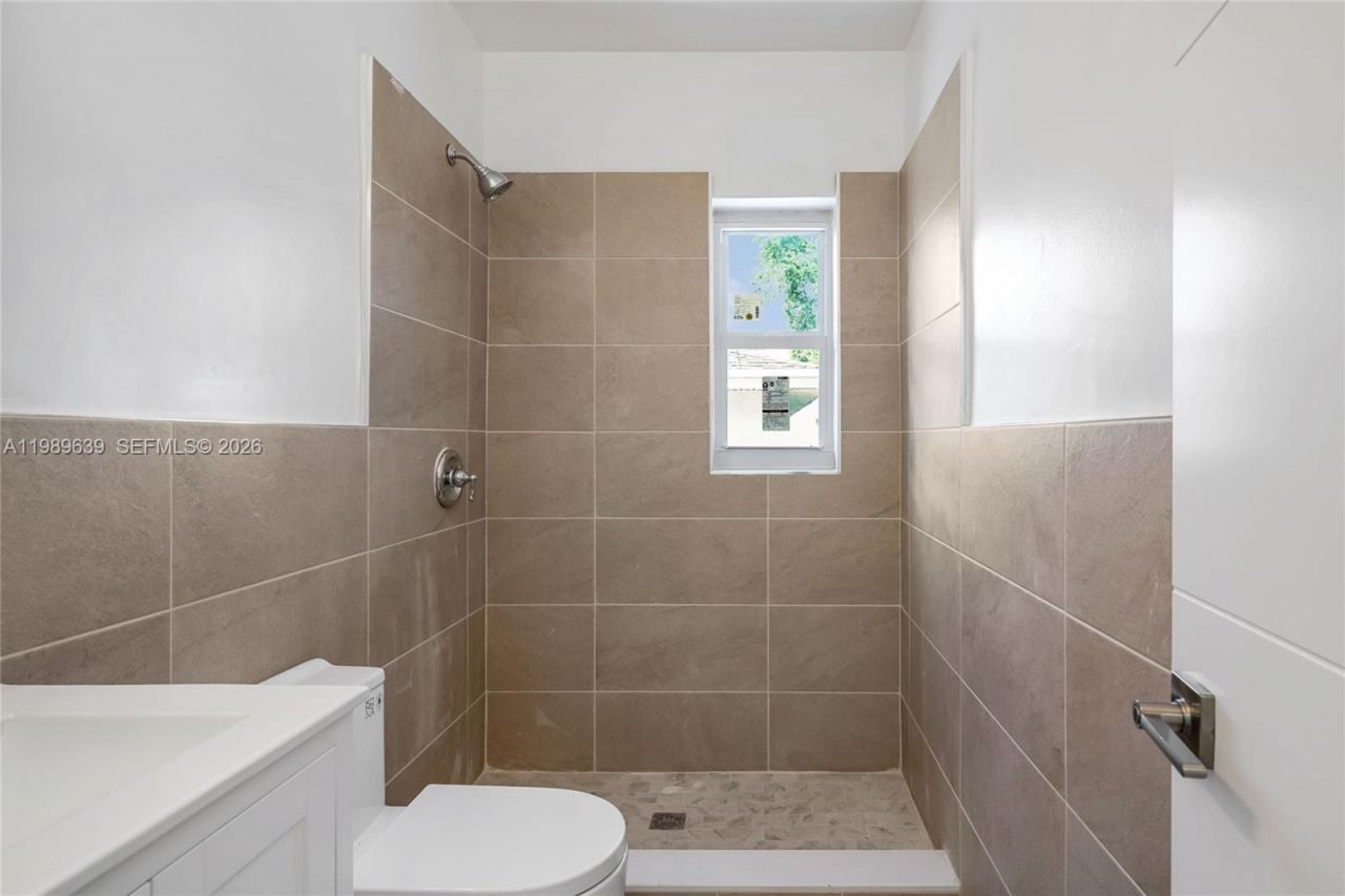 2025 Fillmore St, Unit 1-2, Hollywood, FL 33020 Photo