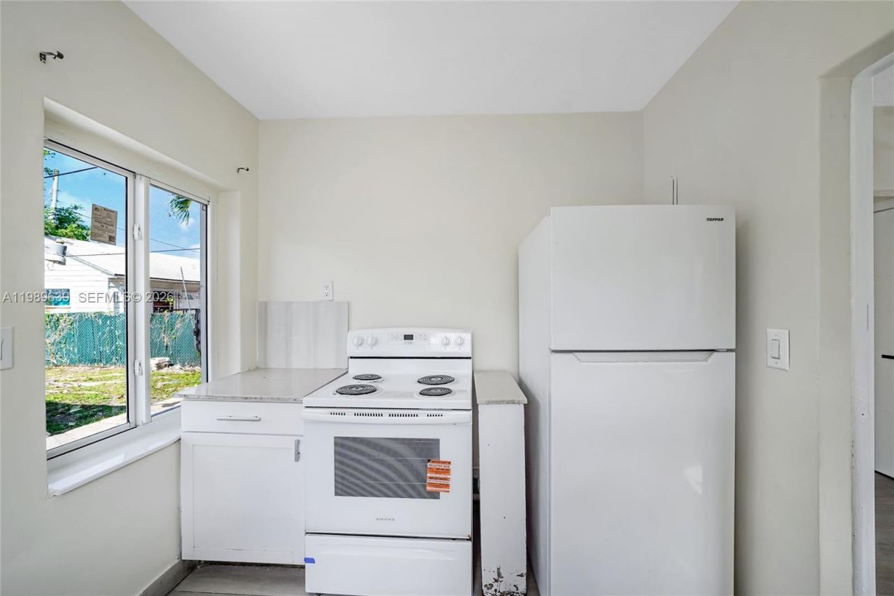 2025 Fillmore St, Unit 1-2, Hollywood, FL 33020 Photo