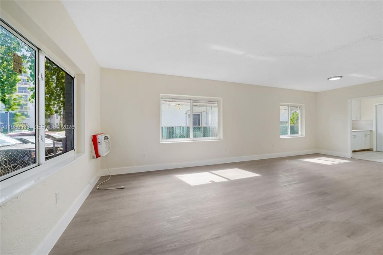 2025 Fillmore St, Unit 1-2, Hollywood, FL 33020 Photo