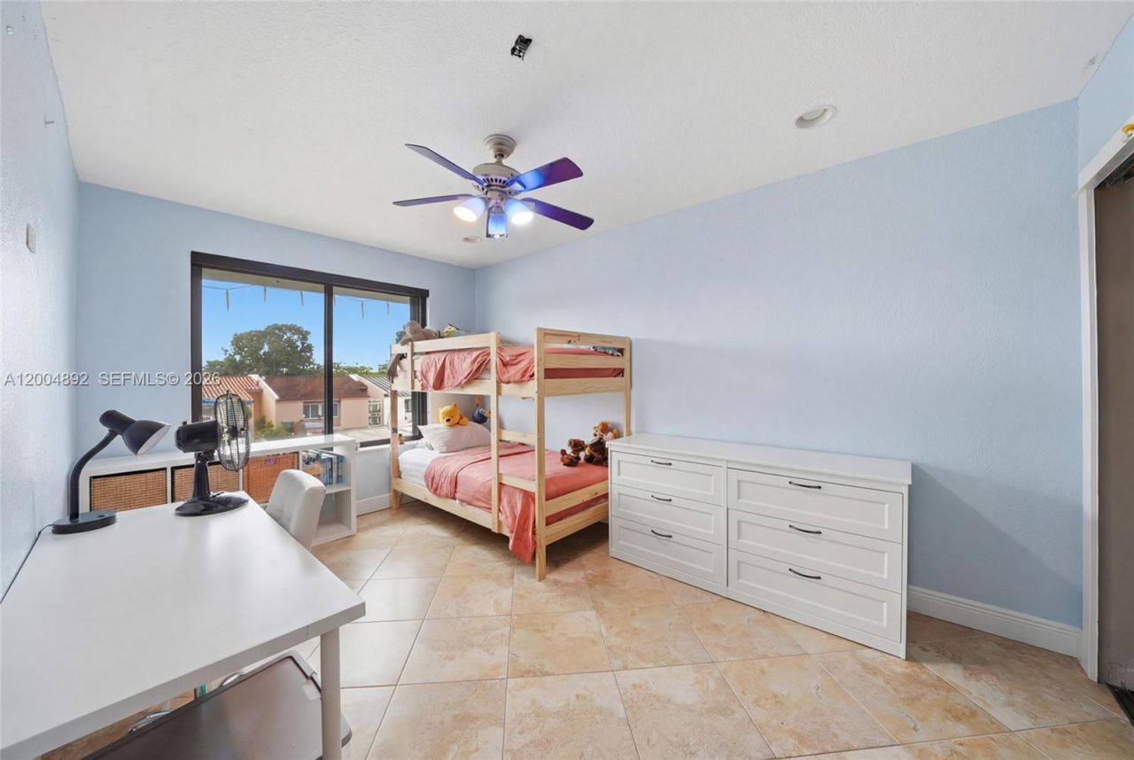 1789 W 72nd St, Hialeah, FL 33014 Photo