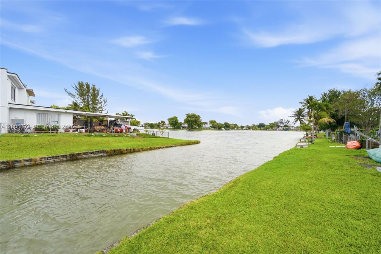 1789 W 72nd St, Hialeah, FL 33014 Photo