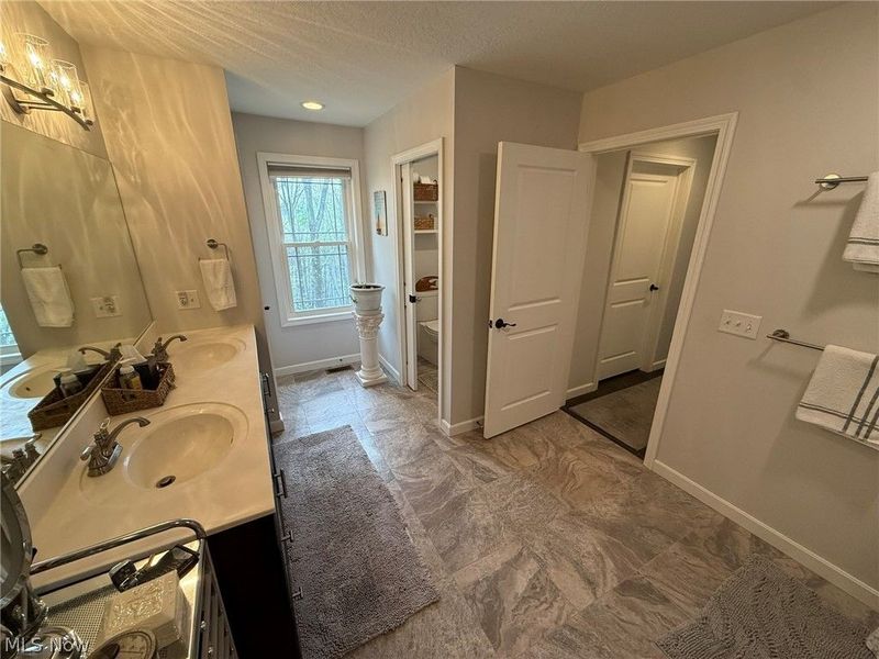 440 Hillcrest Drive NE, New Philadelphia, OH 44663 Photo 32