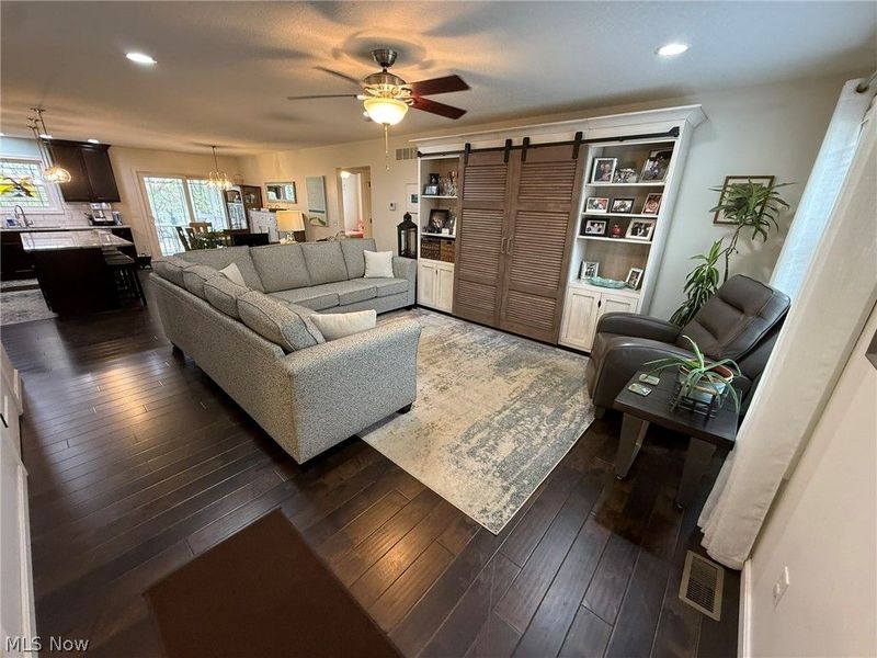 440 Hillcrest Drive NE, New Philadelphia, OH 44663 Photo 5