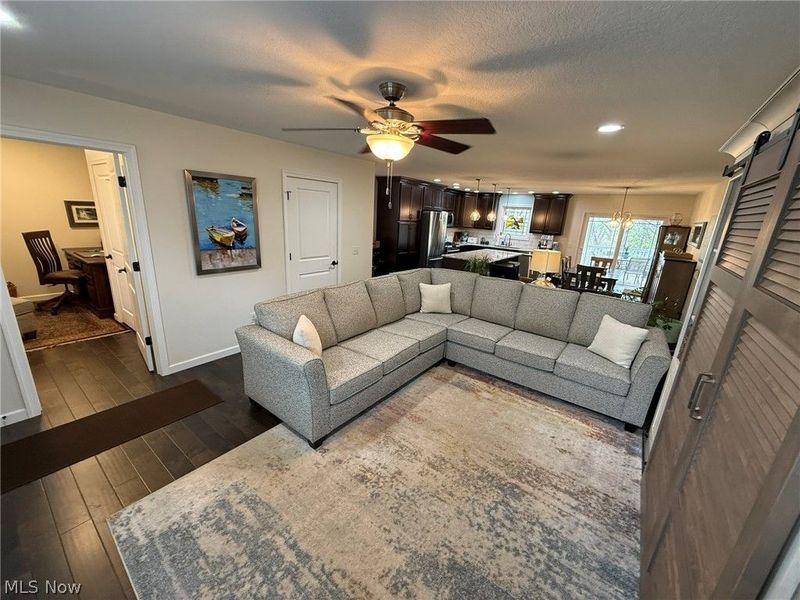 440 Hillcrest Drive NE, New Philadelphia, OH 44663 Photo 6