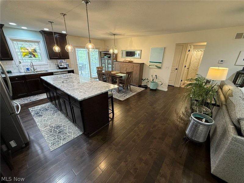 440 Hillcrest Drive NE, New Philadelphia, OH 44663 Photo 8