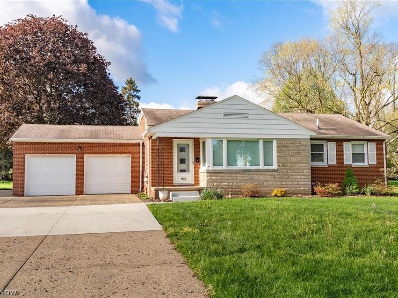 4028 Crestwood Street NW, Canton, OH 44708 Photo 2