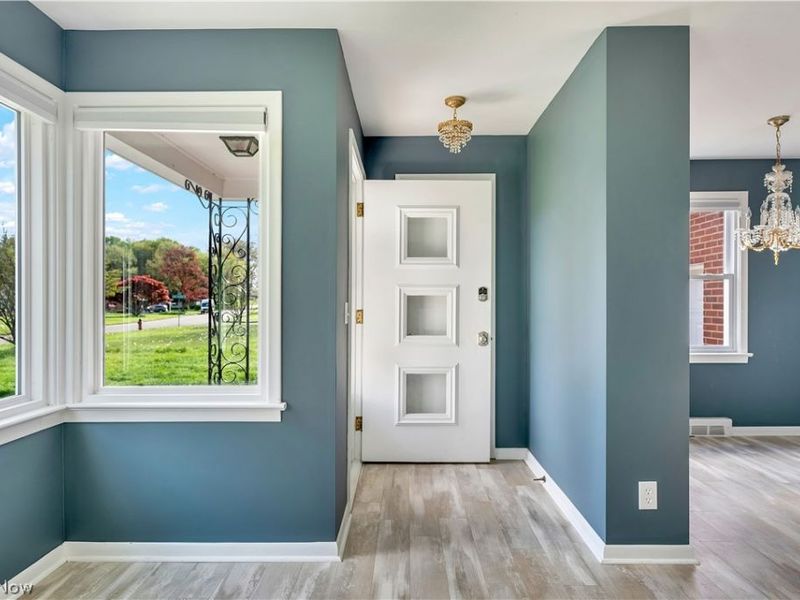 4028 Crestwood Street NW, Canton, OH 44708 Photo 4