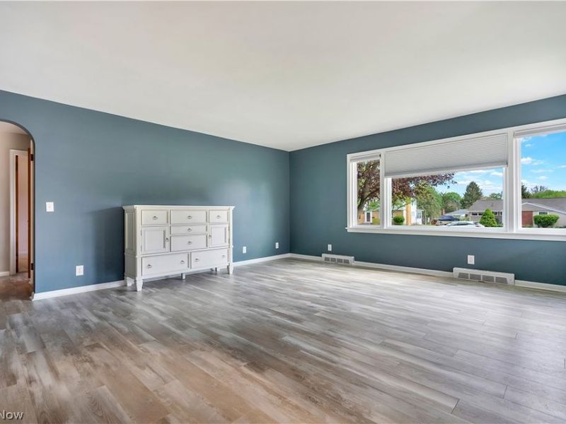 4028 Crestwood Street NW, Canton, OH 44708 Photo 5