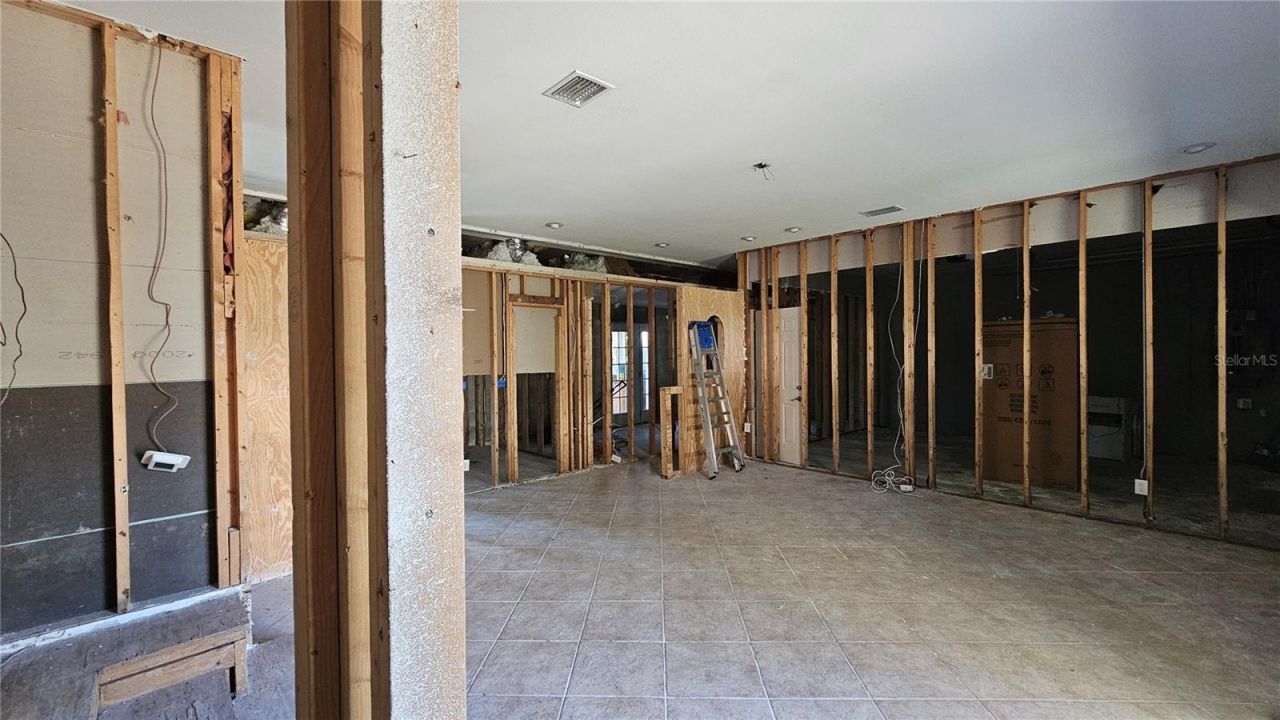 208 48th Avenue N, Saint Petersburg, FL 33703 Photo