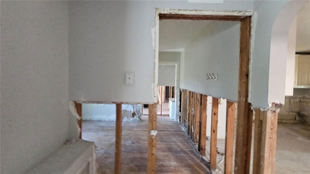 208 48th Avenue N, Saint Petersburg, FL 33703 Photo