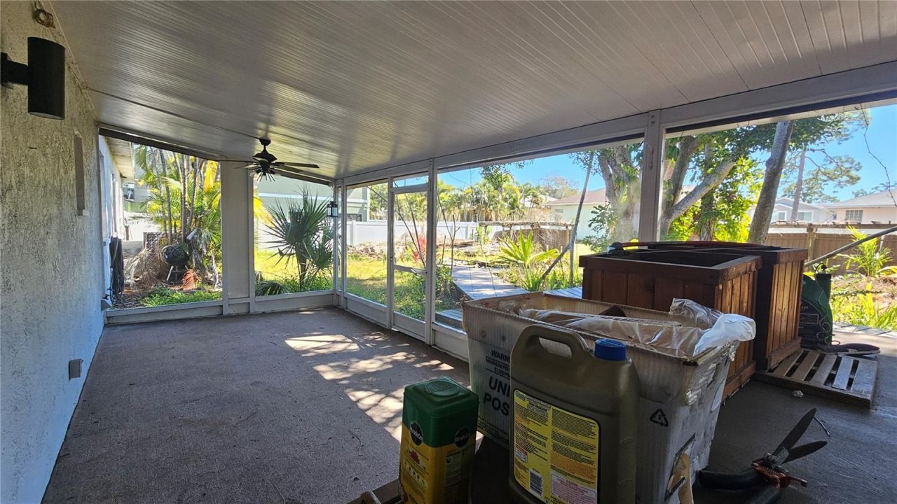 208 48th Avenue N, Saint Petersburg, FL 33703 Photo