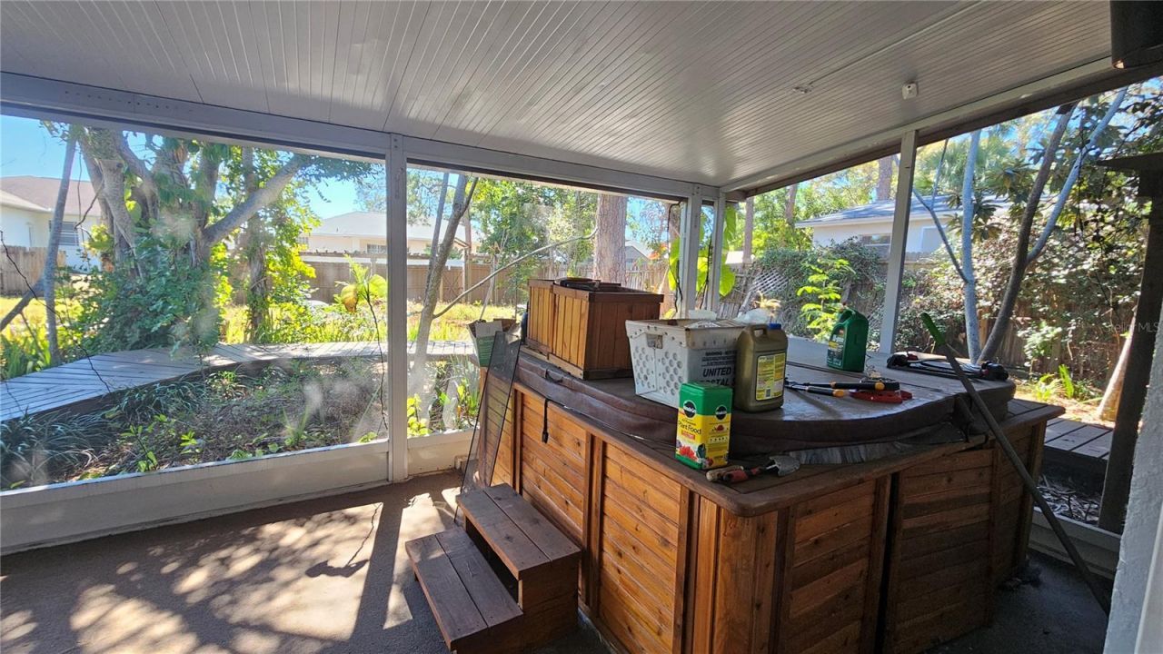 208 48th Avenue N, Saint Petersburg, FL 33703 Photo