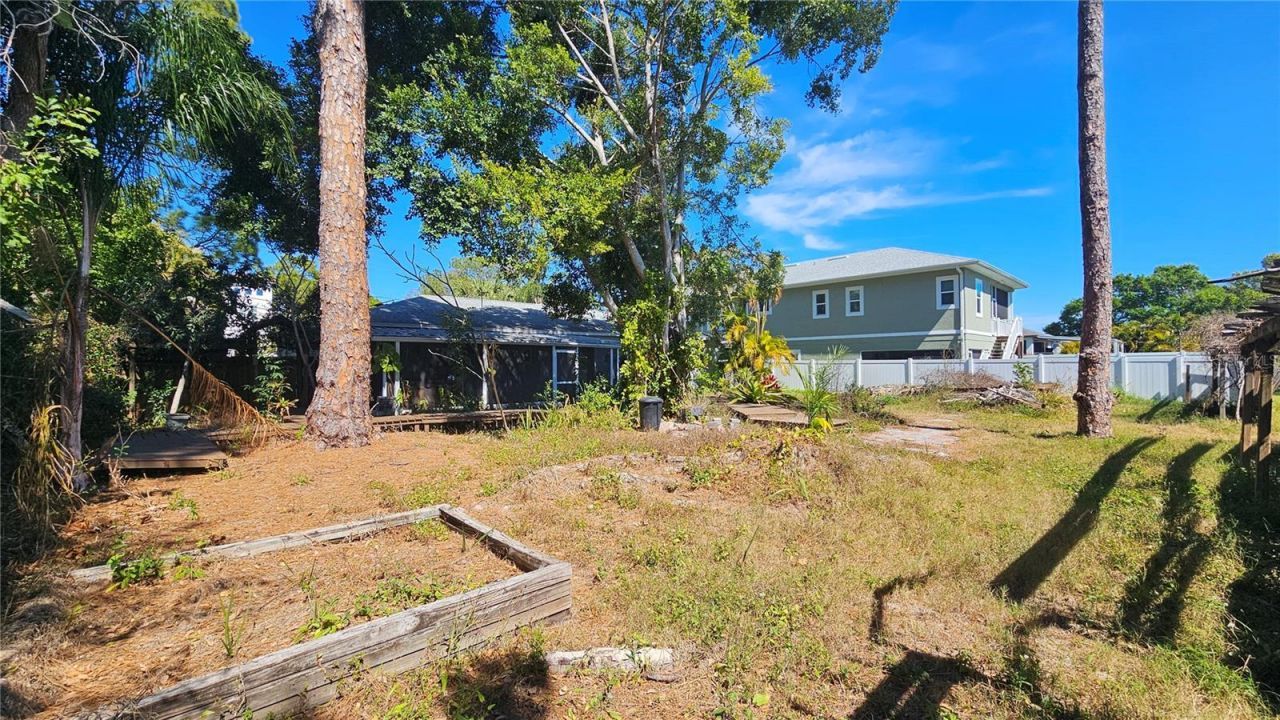 208 48th Avenue N, Saint Petersburg, FL 33703 Photo
