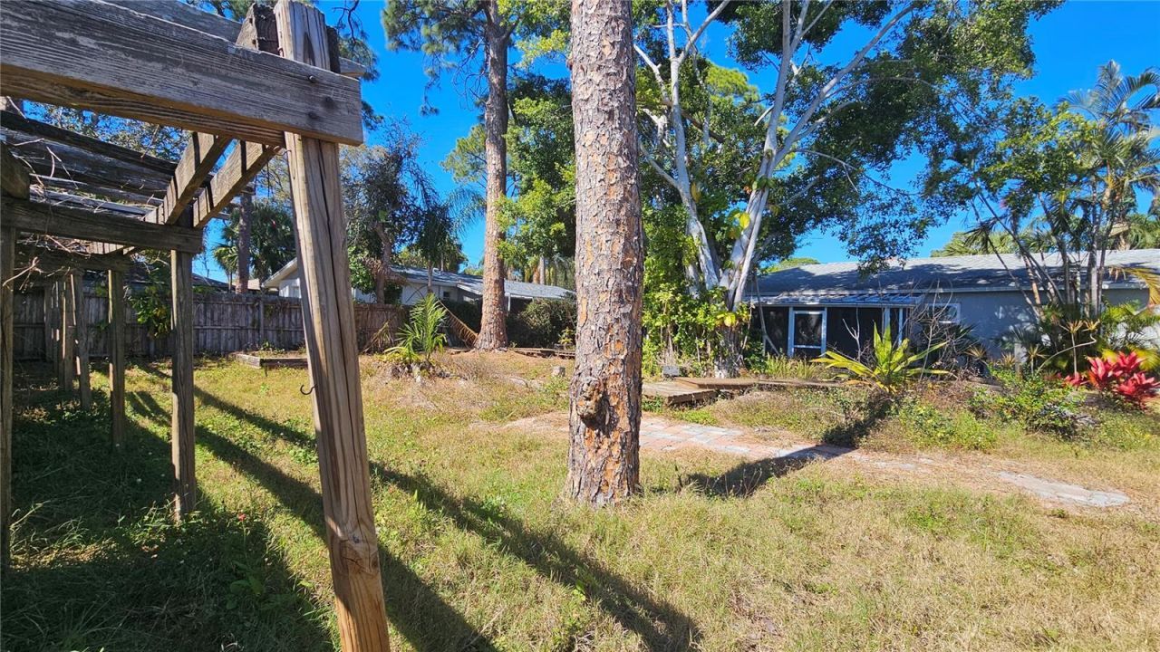 208 48th Avenue N, Saint Petersburg, FL 33703 Photo