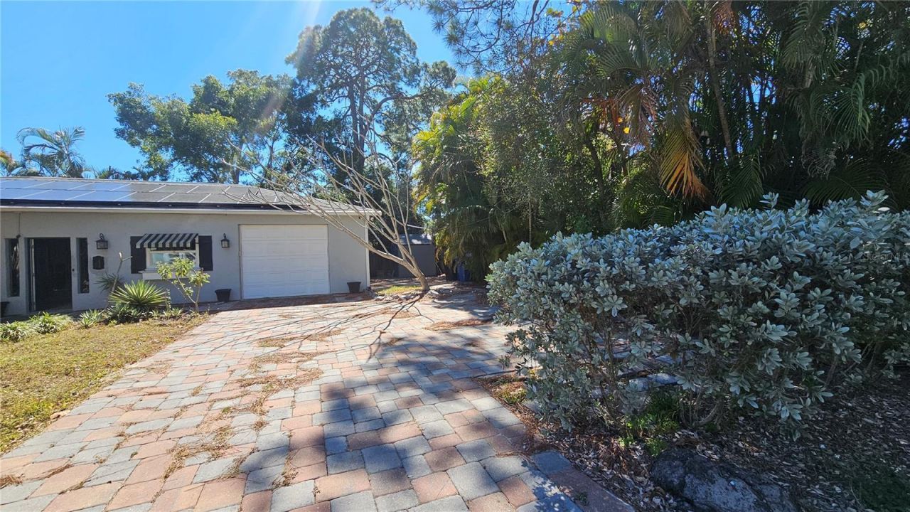 208 48th Avenue N, Saint Petersburg, FL 33703 Photo