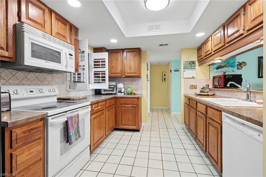 4703 SE 17th Pl, Unit 205, Cape Coral, FL 33904 Photo