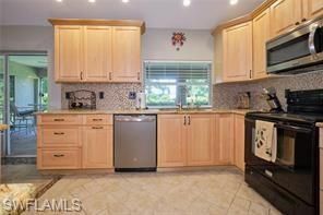 140 SE 8th St , Cape Coral, FL 33990 Photo