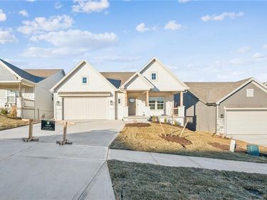 2149 Black Walnut Drive, Liberty, MO 64068