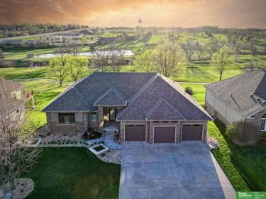 3906 N 195th Street , Elkhorn, NE 68022