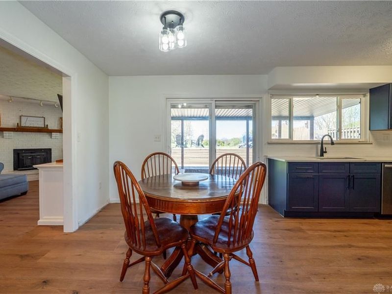 9853 Clearcreek Franklin Road, Franklin Township, OH 45342 Photo 12