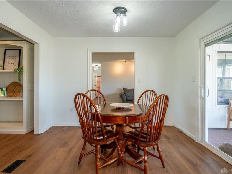 9853 Clearcreek Franklin Road, Franklin Township, OH 45342 Photo 13