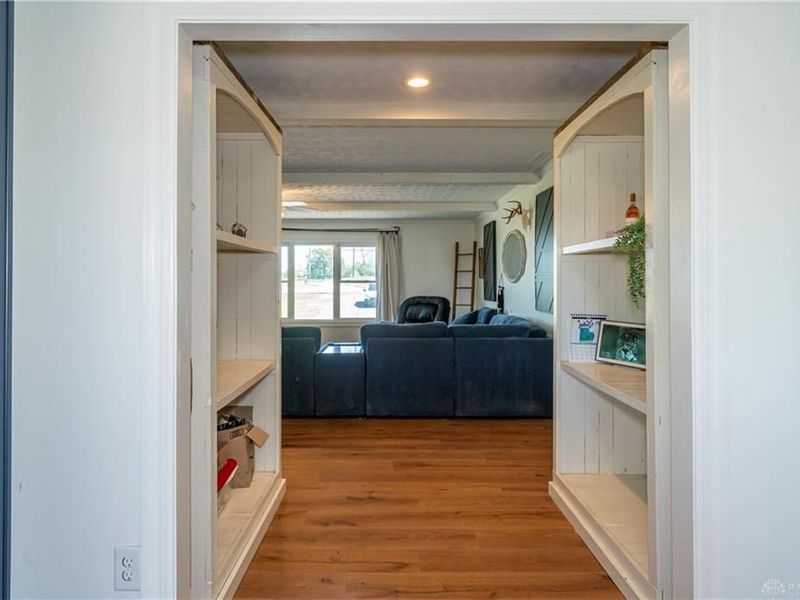 9853 Clearcreek Franklin Road, Franklin Township, OH 45342 Photo 15