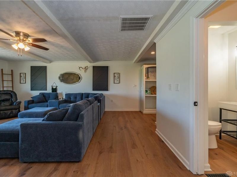 9853 Clearcreek Franklin Road, Franklin Township, OH 45342 Photo 21